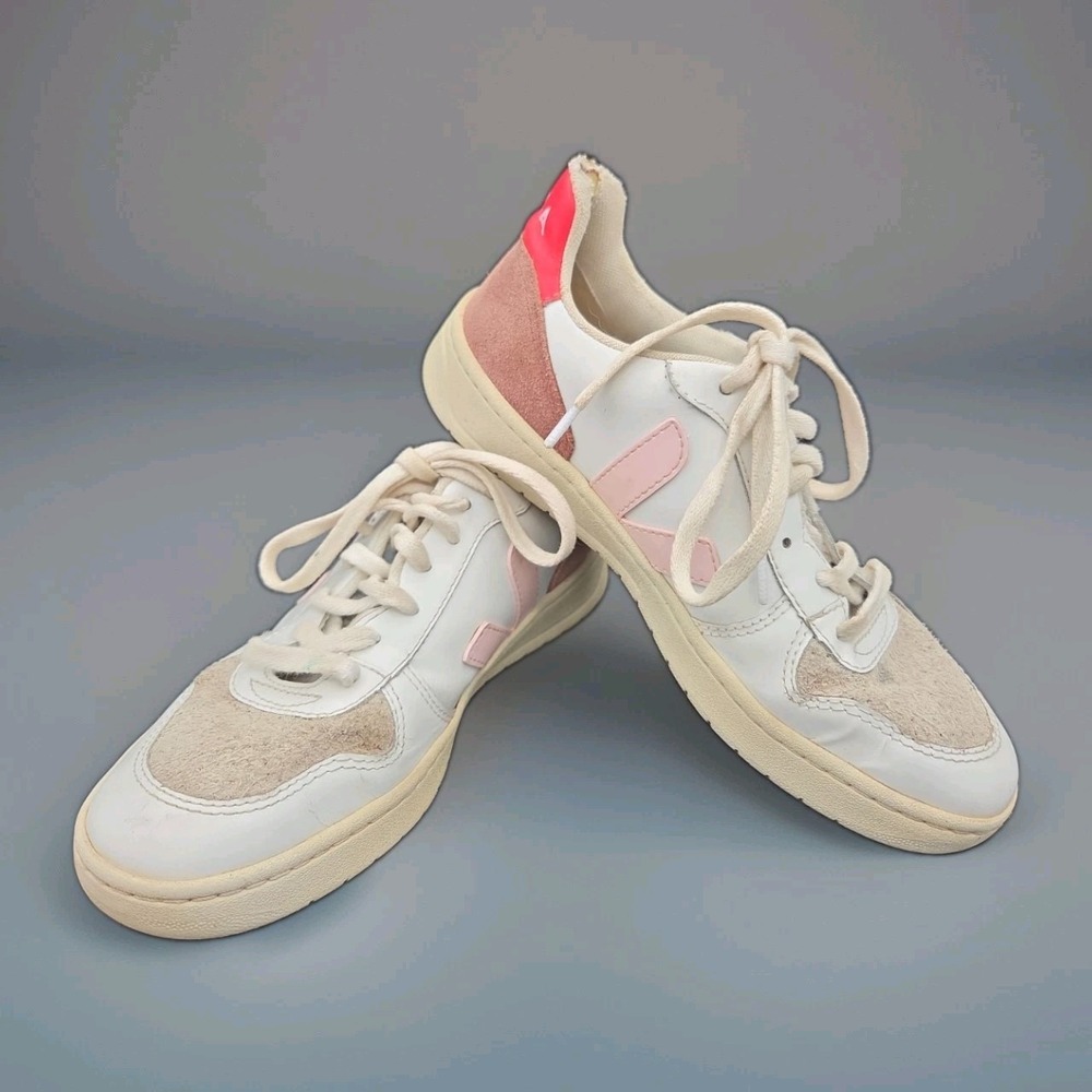 VEJA V-10 White Petale Pink Suede Leather Sneakers Shoes Womens Size US 6 EUR 37